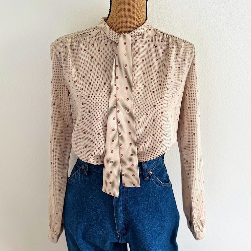 Vintage 80s 1960s Inspired Beige Long Sleeve Button Down Polka Dot Blouse